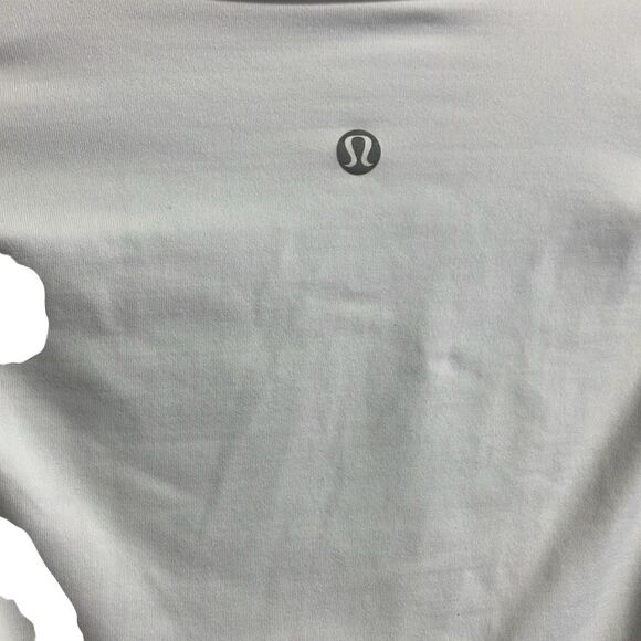 511. Lululemon reversible paisley print jacket size 4 - Picture 5 of 14